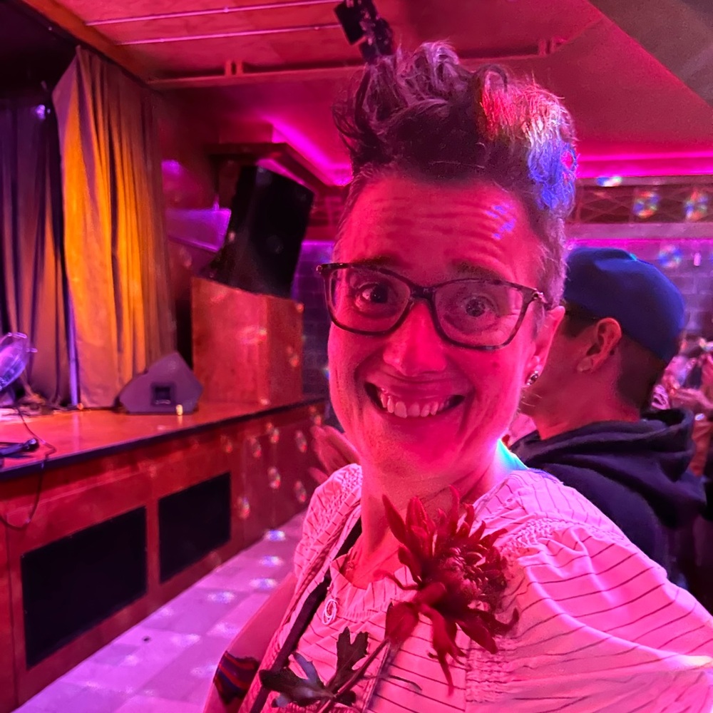 Meet your Posher, Raven